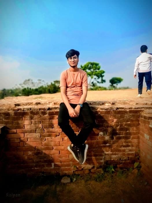 Portrait of Raiyan Hossain